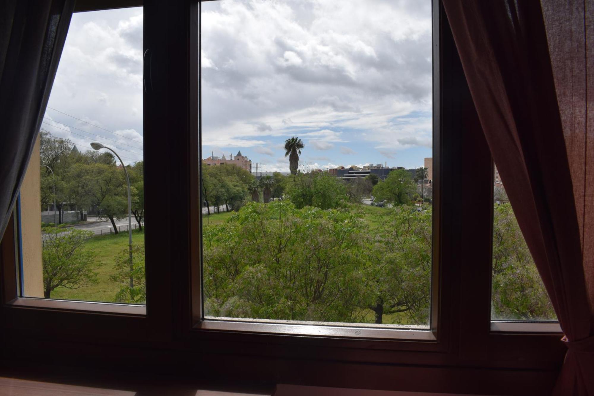 Fibes Lux Sevilla Este. Kültér fotó